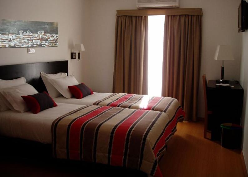 Hotel A Esteva Каштру-Верди Номер фото